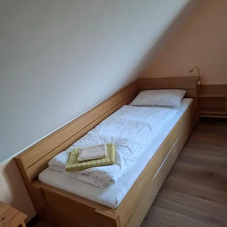 Kazimierzowka-hanczowa Holiday home *